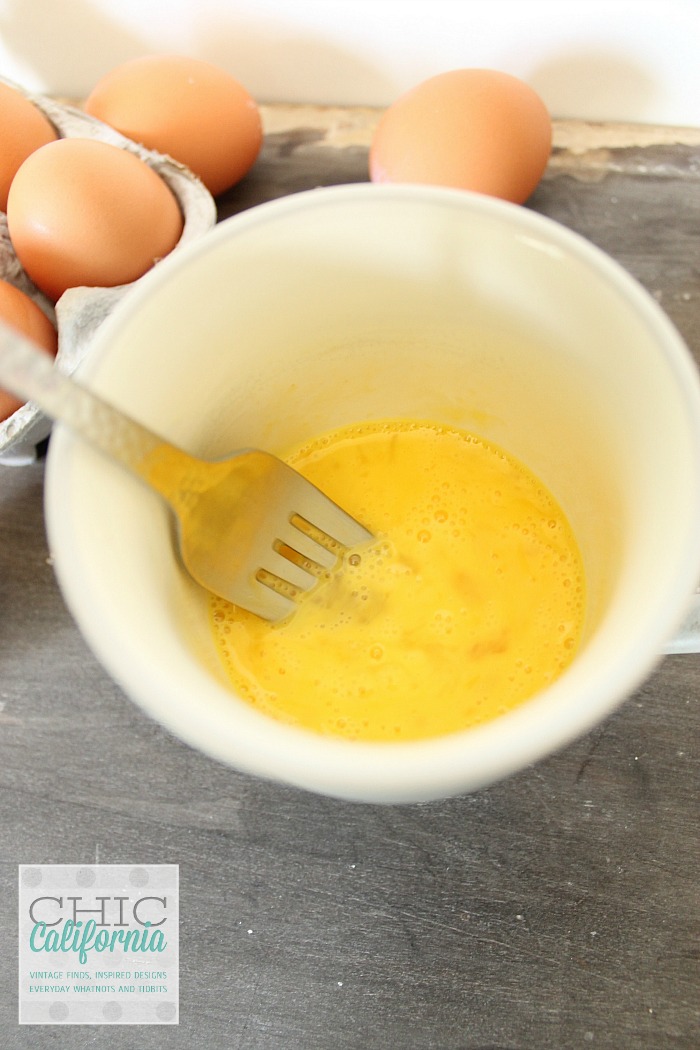 Scrambled Eggs in a Mug by Chic California